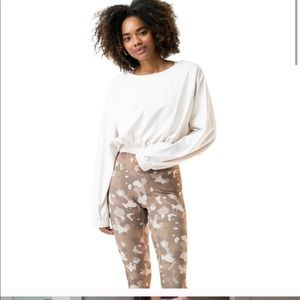 Balance Athletica outlander crew xs